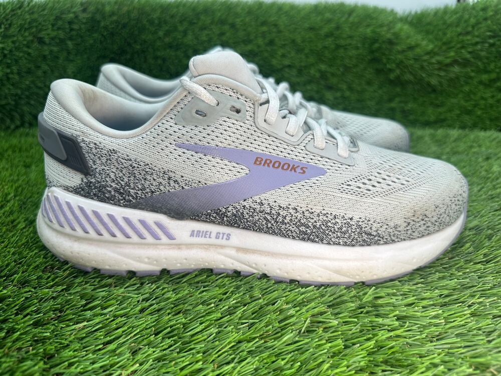 Brooks Ariel GTS 24 1204141D080 Athletic Sneaker Women's 9.5D Gray Mesh Running